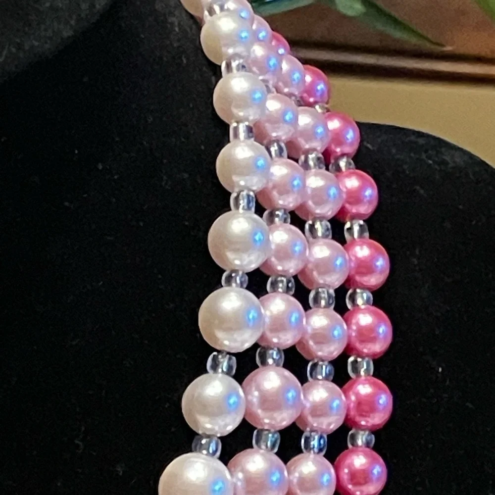 JAPAN SIGNED FOUR STRAND OF GORGEOUS FAUX PEARLS PINK BEADS AND BEAD CAPS - Picture 15 of 17
